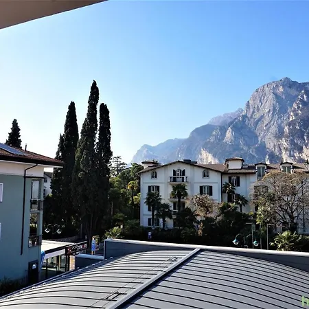 Casa Garda Blu 아파트 *